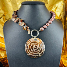 Charger l'image dans la galerie, Collier Symbiose moka