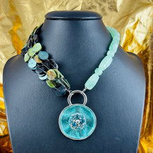 Charger l'image dans la galerie, Collier Symbiose vert