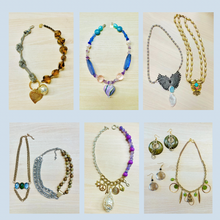 Charger l'image dans la galerie, Atelier UPCYCLING de BIJOUX à Paris et Boulogne avec Hélène